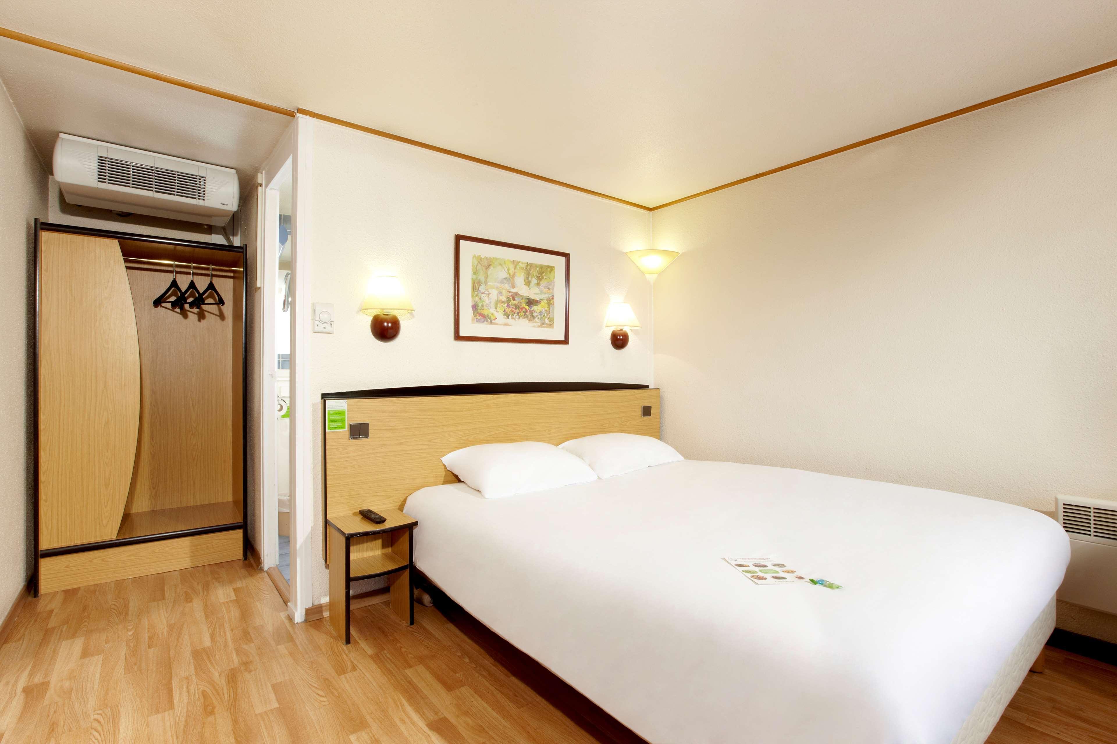 Campanile Mulhouse - Illzach Ile Napoleon Hotel Luaran gambar